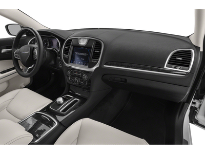 2018 Chrysler 300 Touring