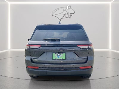 2022 Jeep Grand Cherokee Altitude