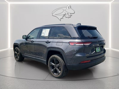 2022 Jeep Grand Cherokee Altitude