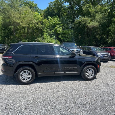 2023 Jeep Grand Cherokee Laredo