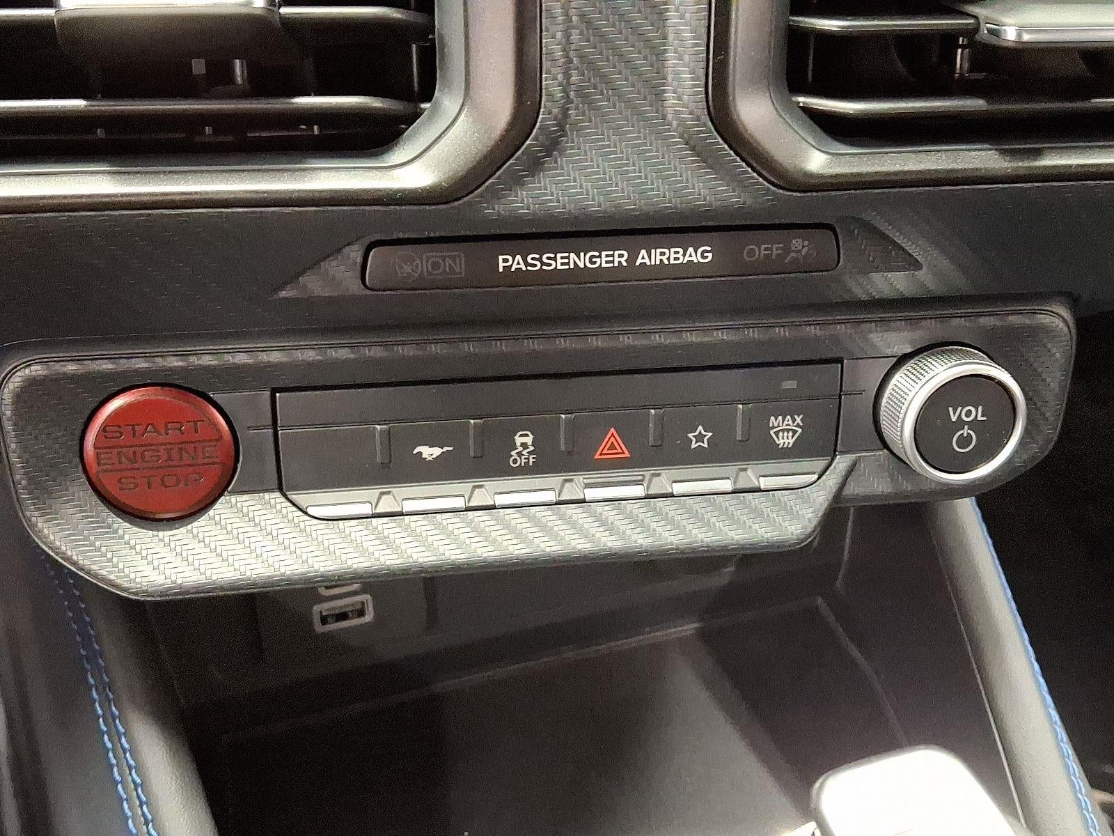 2025 Ford Mustang Dark Horse