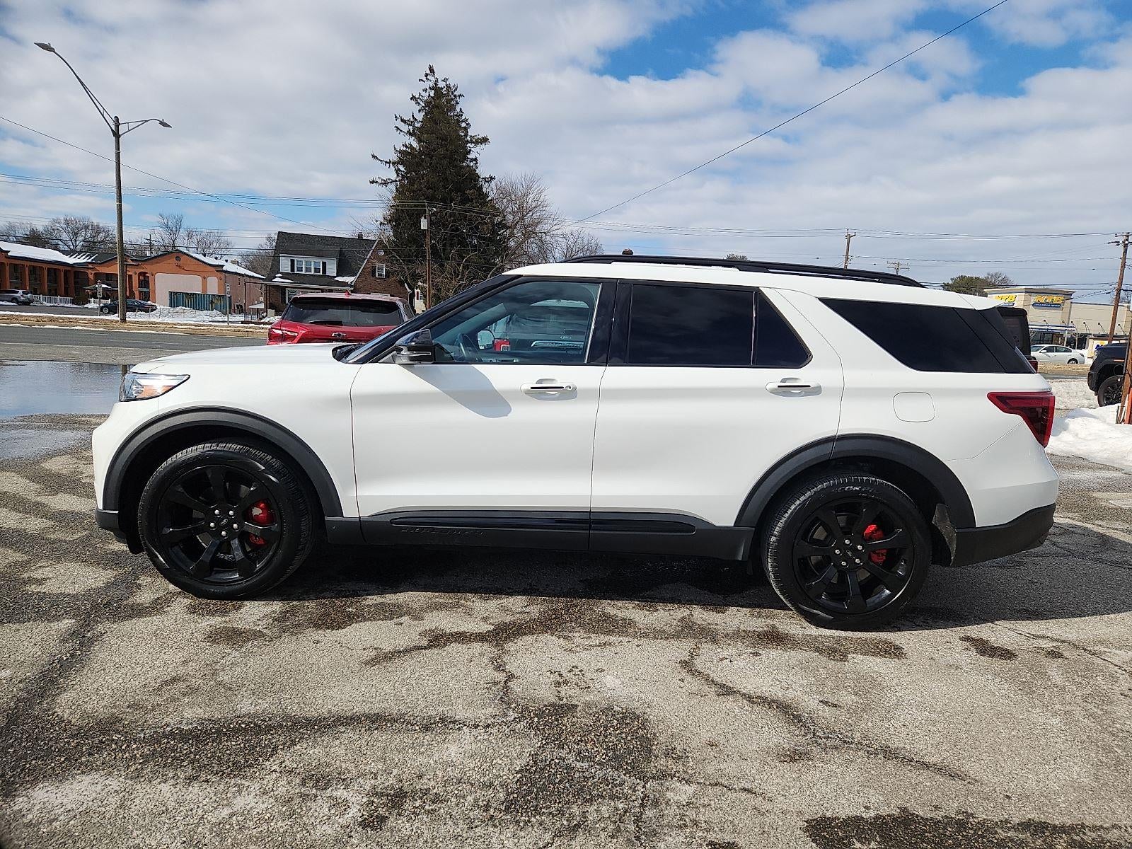 2023 Ford Explorer ST