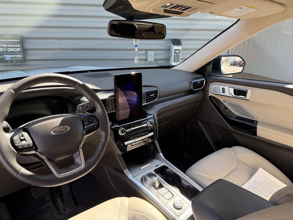 2023 Ford Explorer Platinum