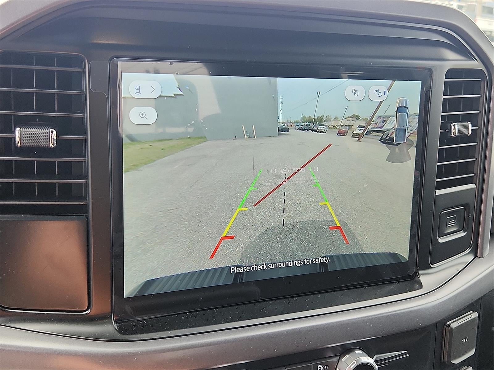 2025 Ford F-150 XLT - Photo 11