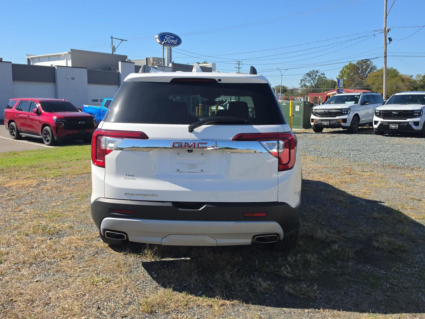 2023 GMC Acadia SLE