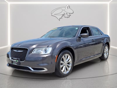 2015 Chrysler 300 Limited