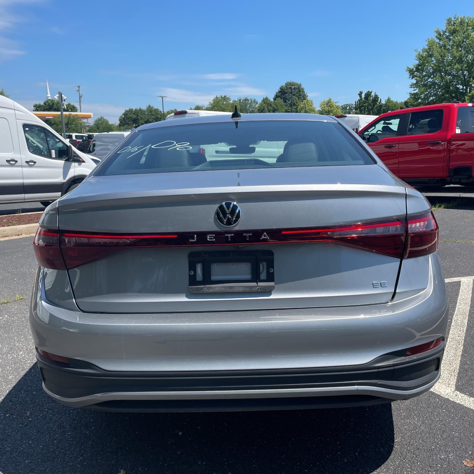 2025 Volkswagen JETTA SE