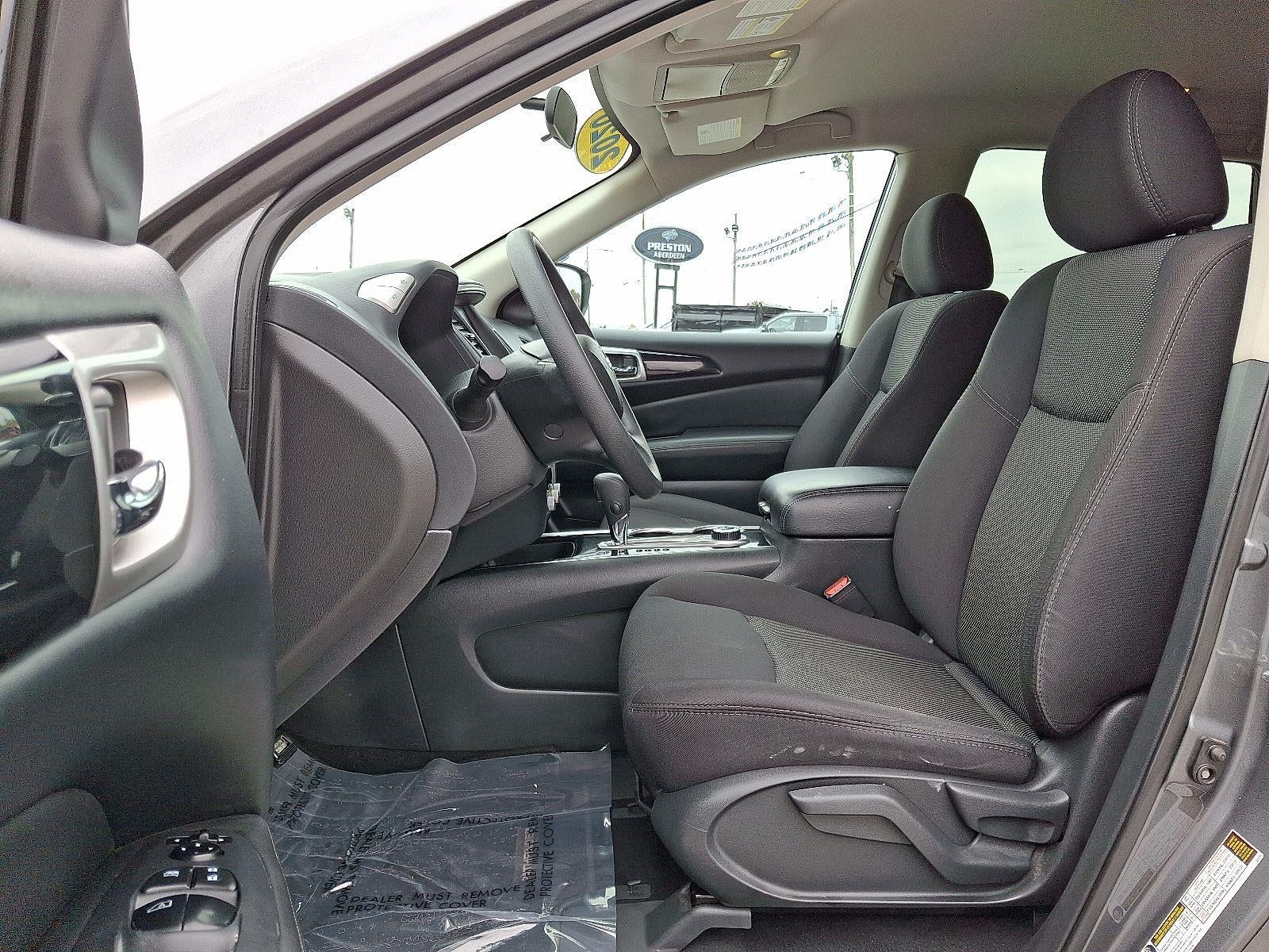 2020 Nissan Pathfinder S