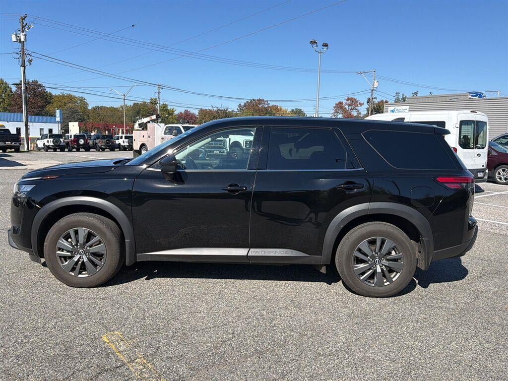 2025 Nissan PATHFINDER S