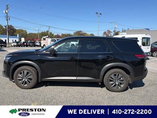 2025 Nissan PATHFINDER S