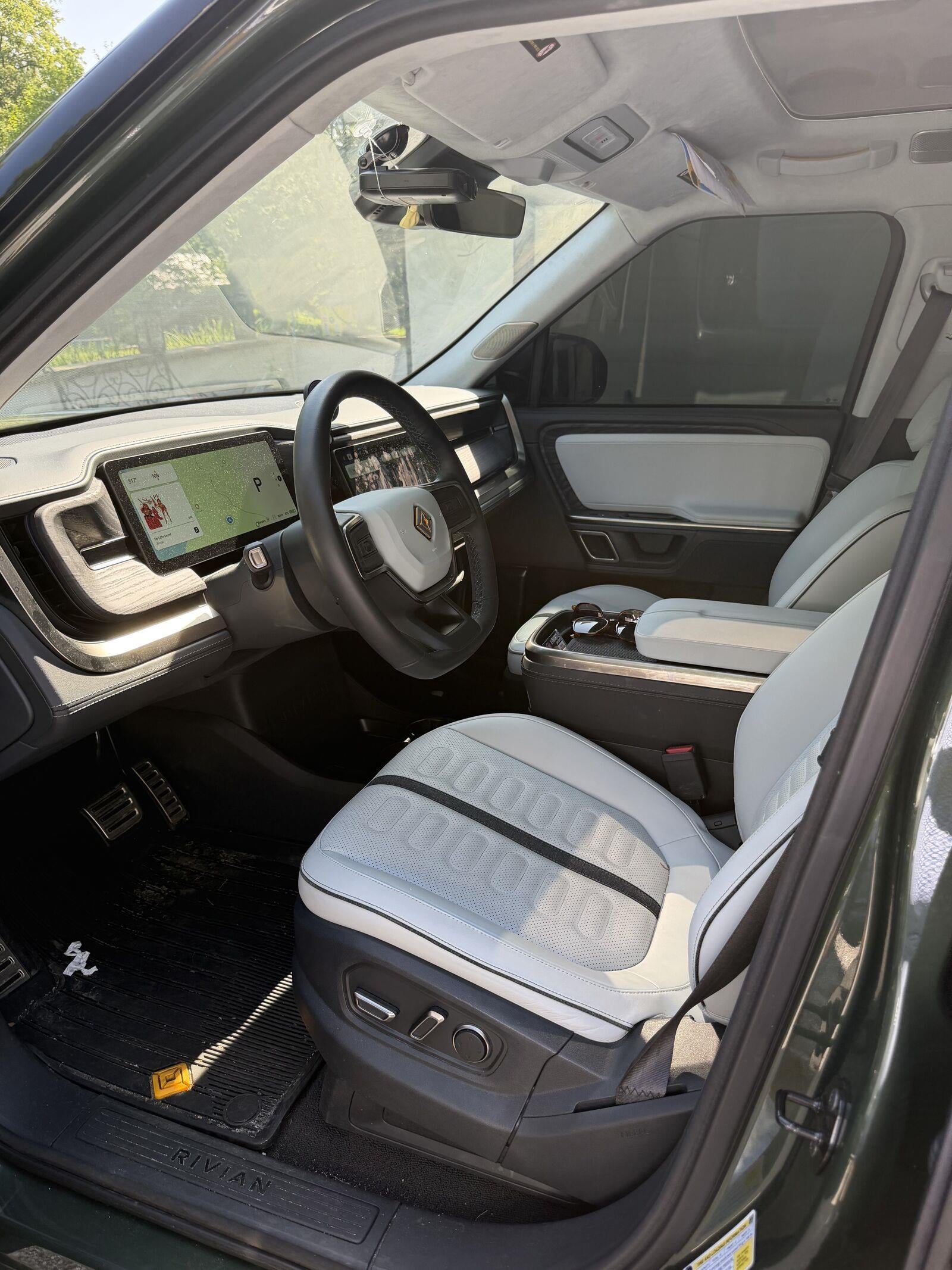 2023 Rivian R1T Adventure Performance Dual Motor