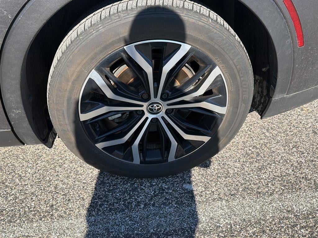 2023 Toyota Crown XLE