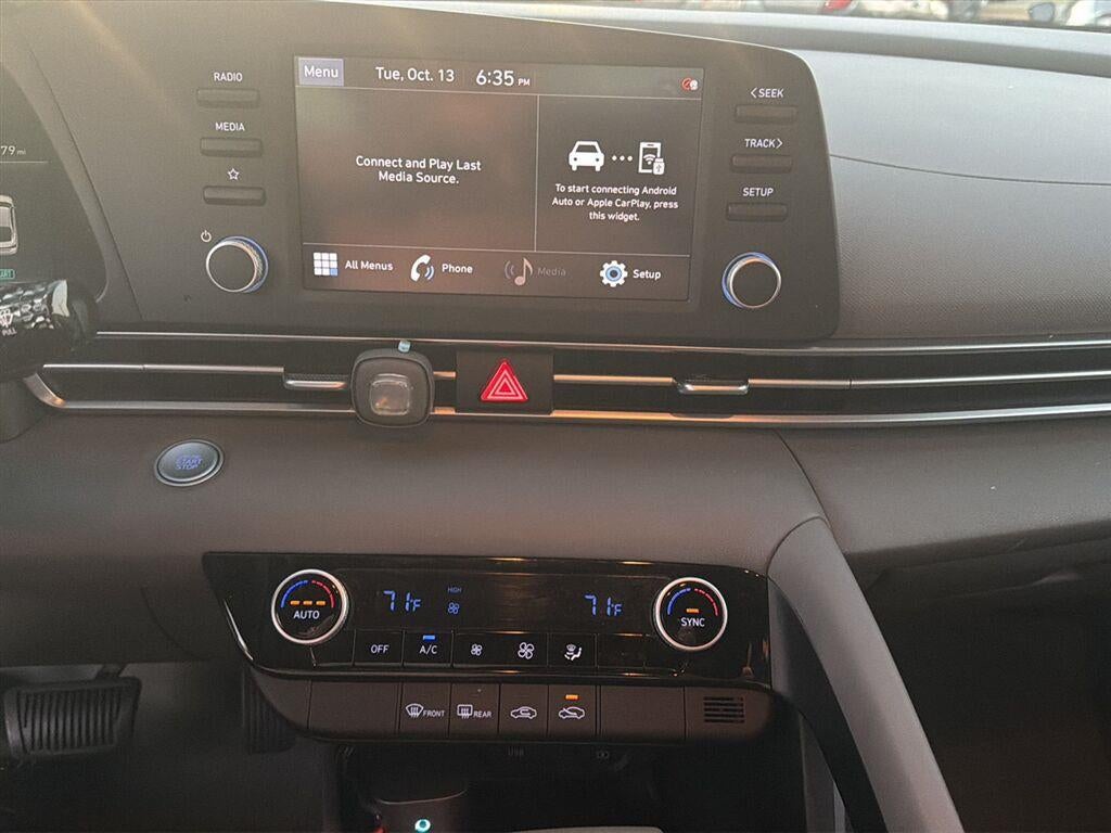 2022 Hyundai Elantra SEL