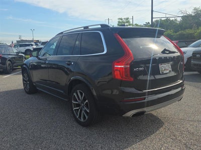 2017 Volvo XC90 Momentum