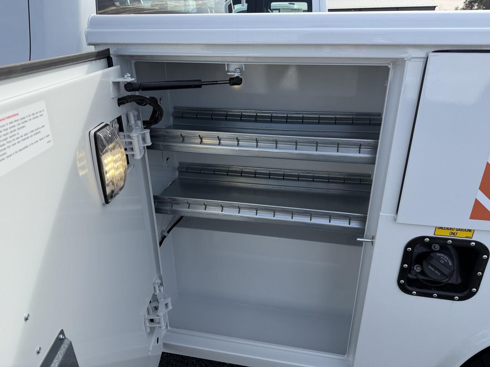 2026 Ford Super Duty F-250 8' READING CLASSIC II SERVICE BODY WITH C260 PACKAGE