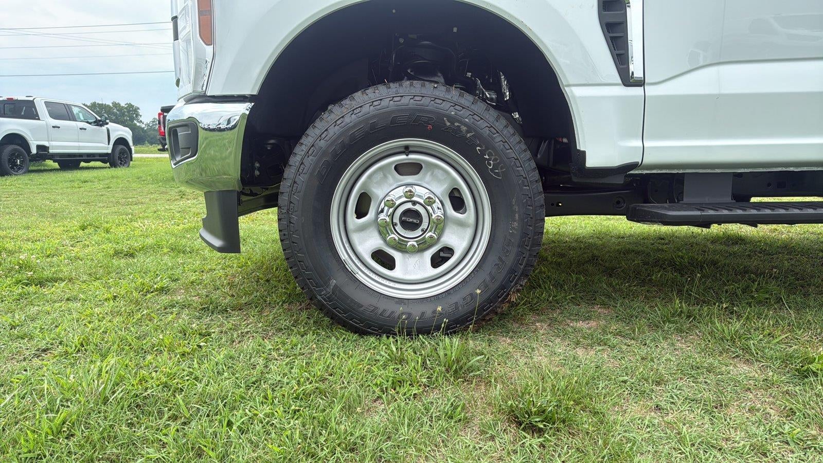 2026 Ford Super Duty F-350 SRW 9FT KNAPHEIDE SERVICE BODY CLASS V REVEIVER SPRAY FLOORS, TOPS AND BUMPER