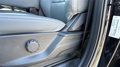 2026 Ford Super Duty F-350 SRW 9' KNAPHEIDE SERVICE BODY, SPRAY IN LINER, PAINTED TO MATCH, CLASS V HITCH, REMOTE LOCKS