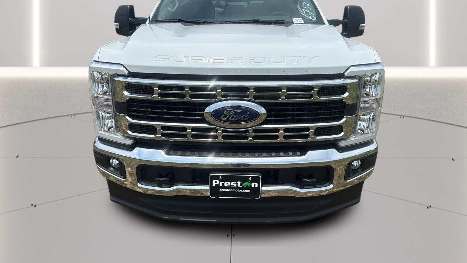 2026 Ford Super Duty F-350 SRW 9' KNAPHEIDE SERIVE BODY, REMOTE LOCKS, SPRAY IN LINER, CLASS V HITCH