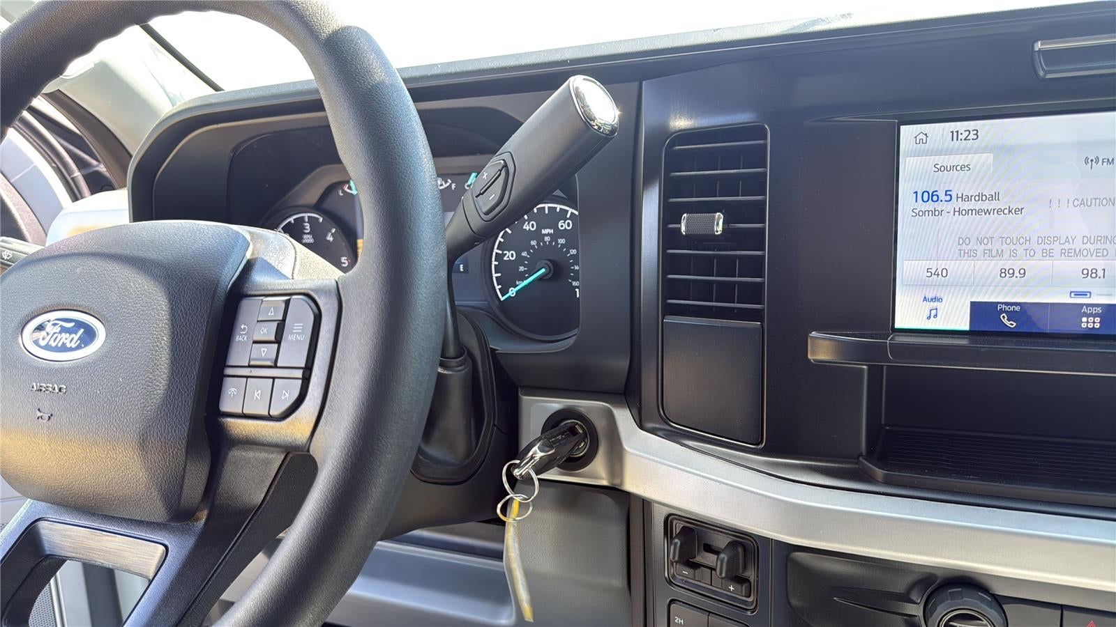 2026 Ford Super Duty F-350 SRW 9' KNAPHEIDE SERVICE BODY, CLASS V HITCH, SPRAY IN LINER, REMOTE LOCKS