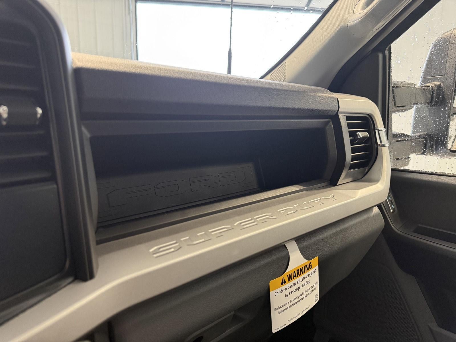 2026 Ford Super Duty F-350 SRW XL CHASSIS ONLY