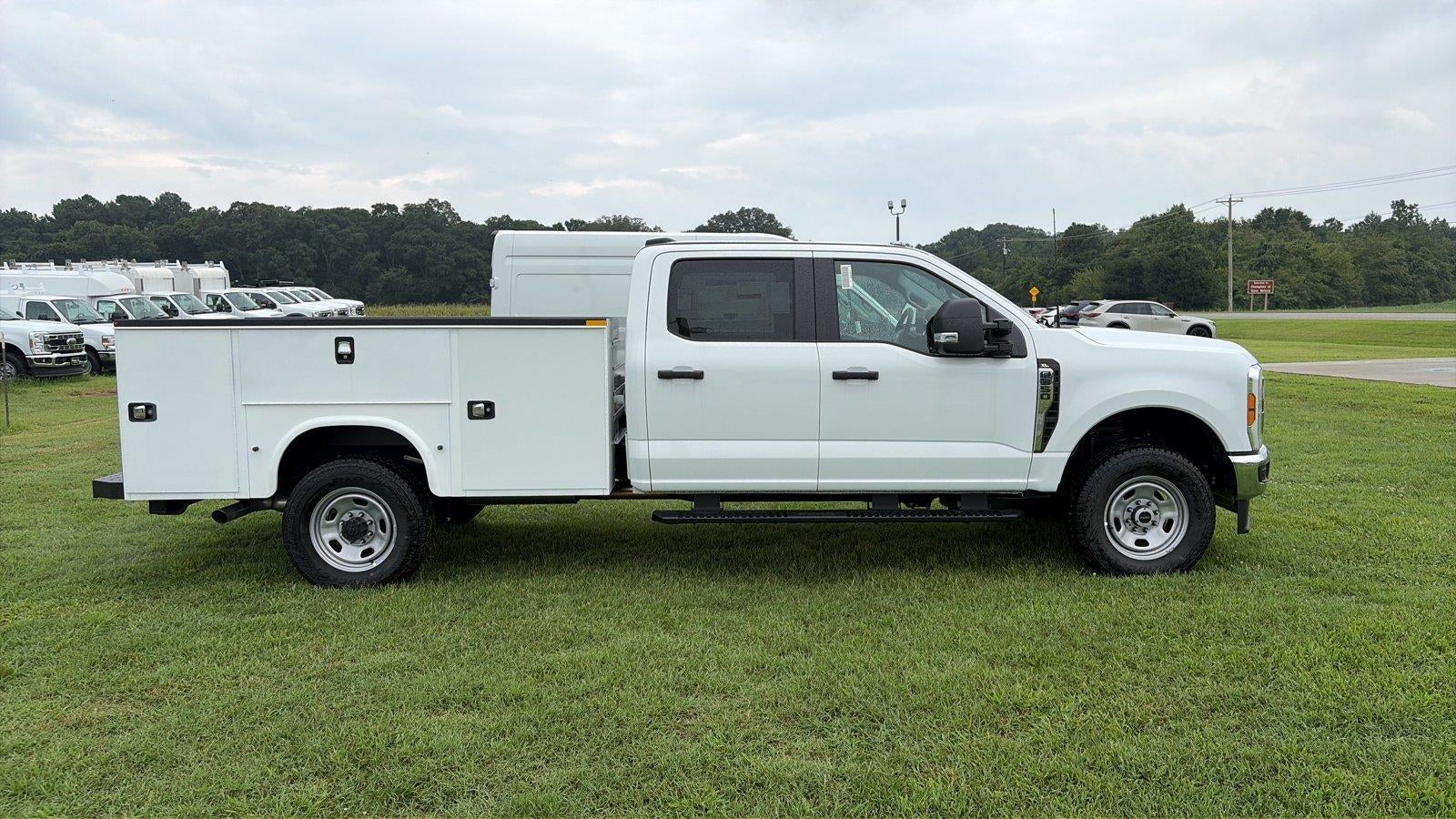 2026 Ford Super Duty F-350 Srw 9' KNAPHEIDE SERVICE BODY, CLASS V HITCH, SPRAY IN LINER,