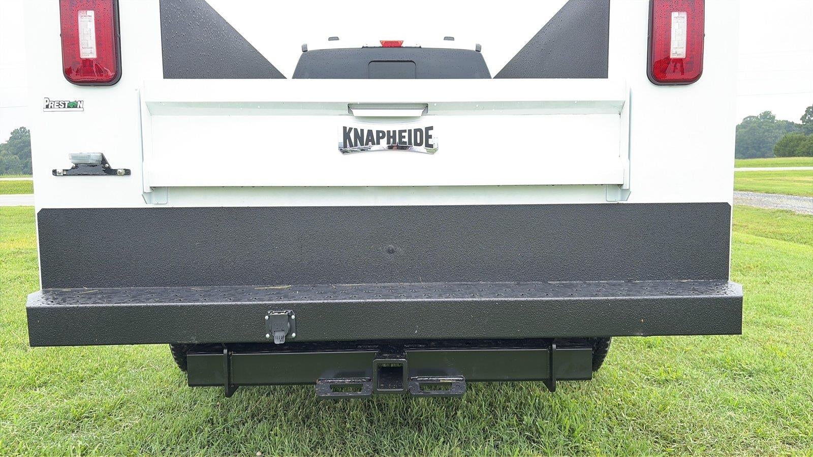 2026 Ford Super Duty F-350 Srw 9' KNAPHEIDE SERVICE BODY, CLASS V HITCH, SPRAY IN LINER,