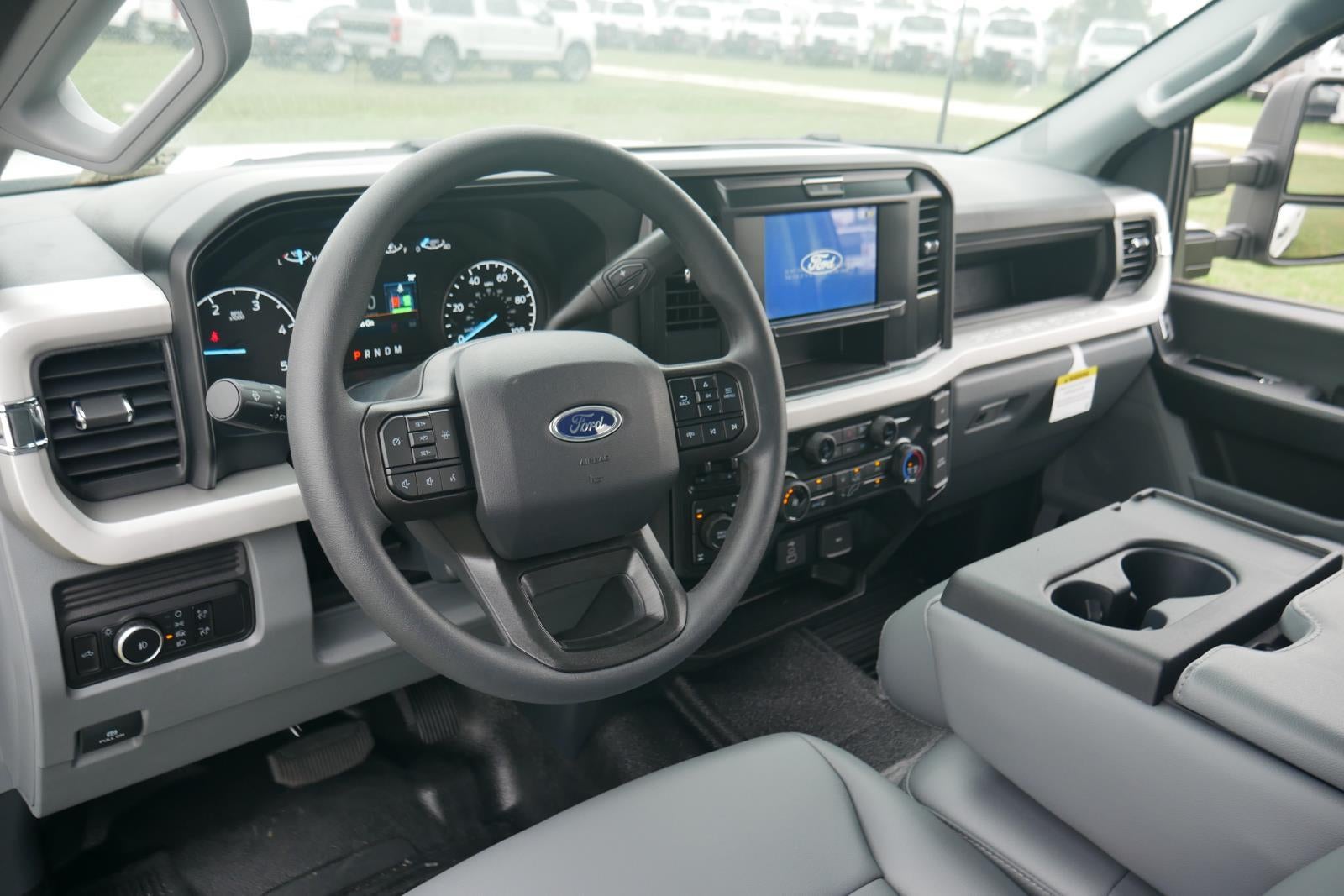 2025 Ford Super Duty F-350 XL