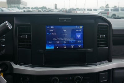 2025 Ford Super Duty F-350 9' KNAPHEIDE SERVICE BODY,REMOTE LOCKS, SPRAY IN LINER, CLASS V HITCH, LED COMPARTMENT LIGHTS