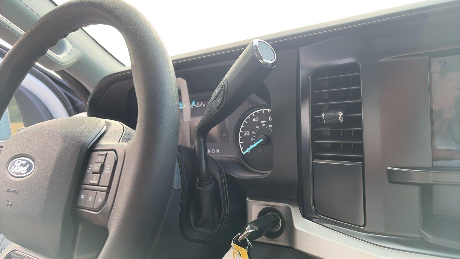2027 Ford Super Duty F-350 Srw XL