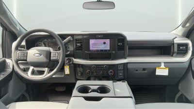 2027 Ford Super Duty F-350 SRW XL