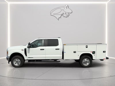 2027 Ford Super Duty F-350 SRW XL