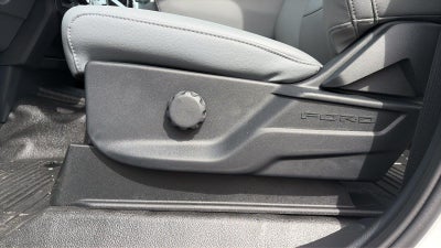 2027 Ford Super Duty F-350 SRW XL