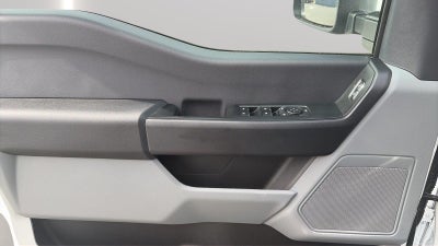 2027 Ford Super Duty F-350 SRW XL