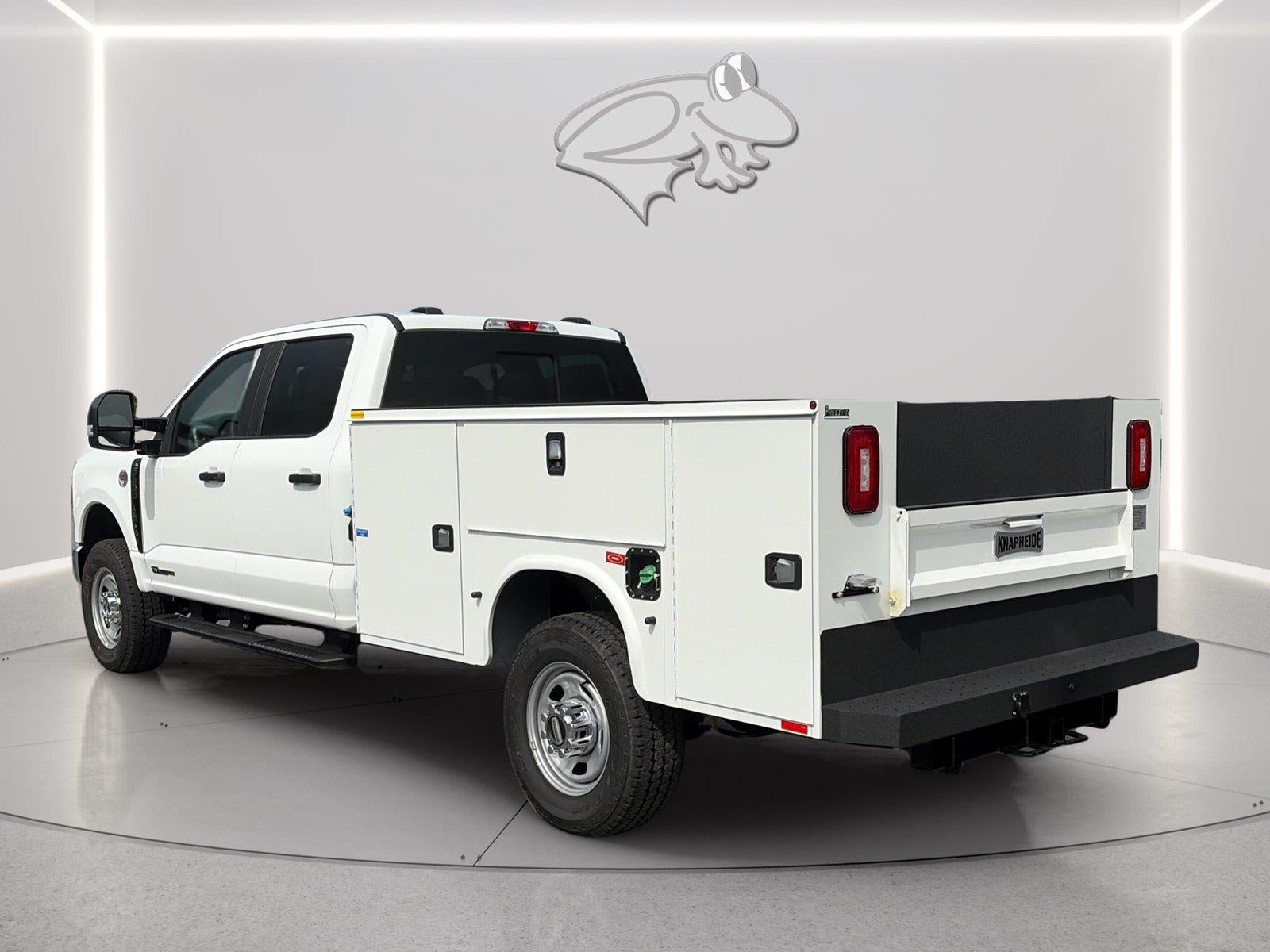 2027 Ford Super Duty F-350 SRW XL