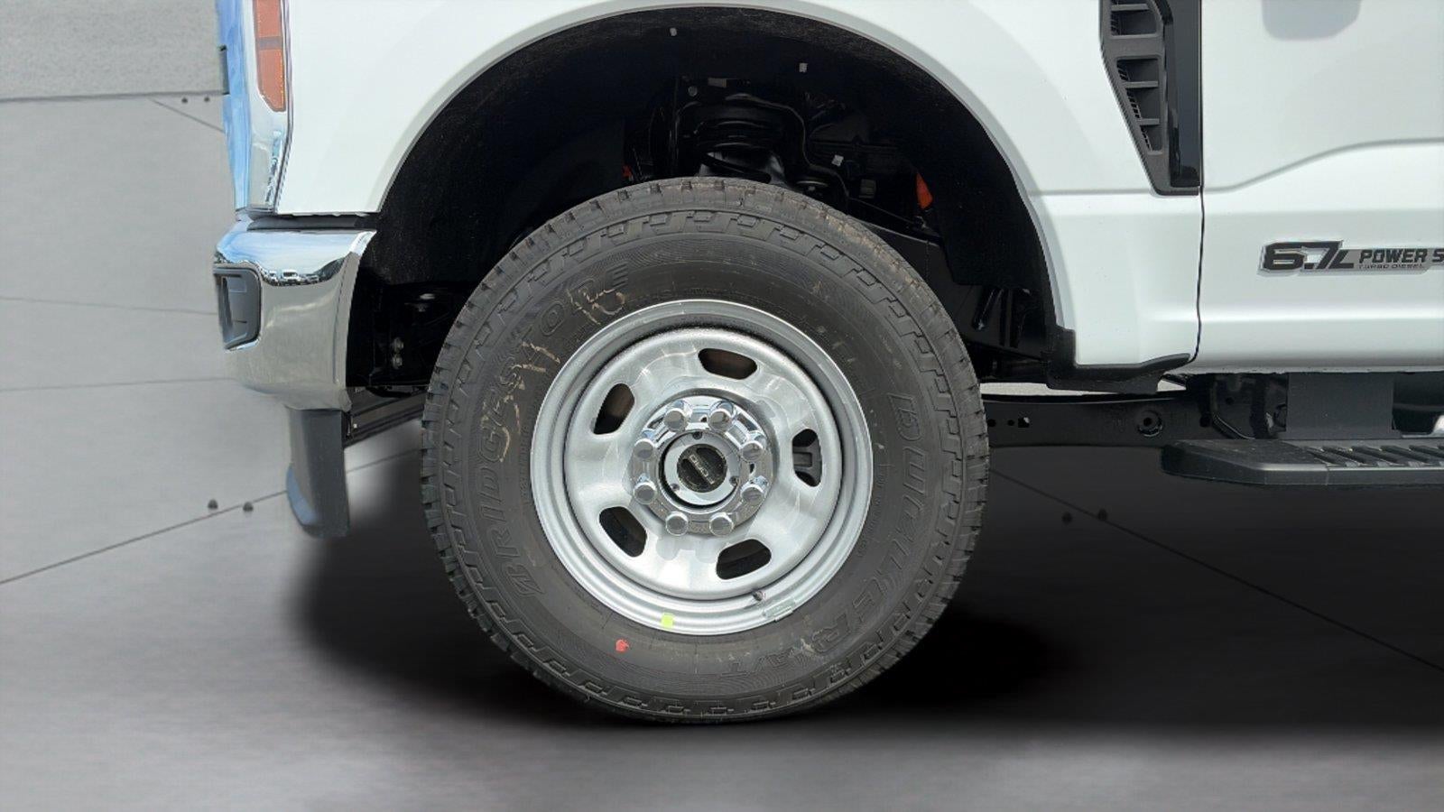 2027 Ford Super Duty F-350 SRW XL