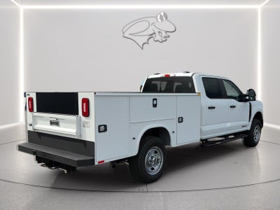 2027 Ford Super Duty F-350 SRW XL