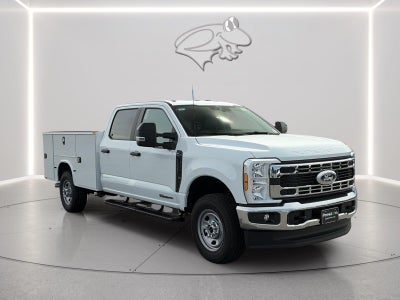 2027 Ford Super Duty F-350 SRW XL