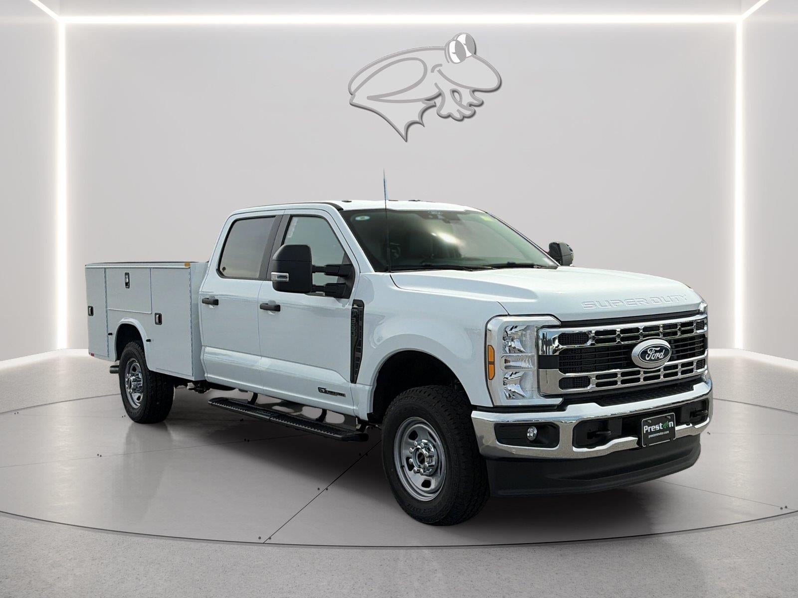 2027 Ford Super Duty F-350 SRW XL