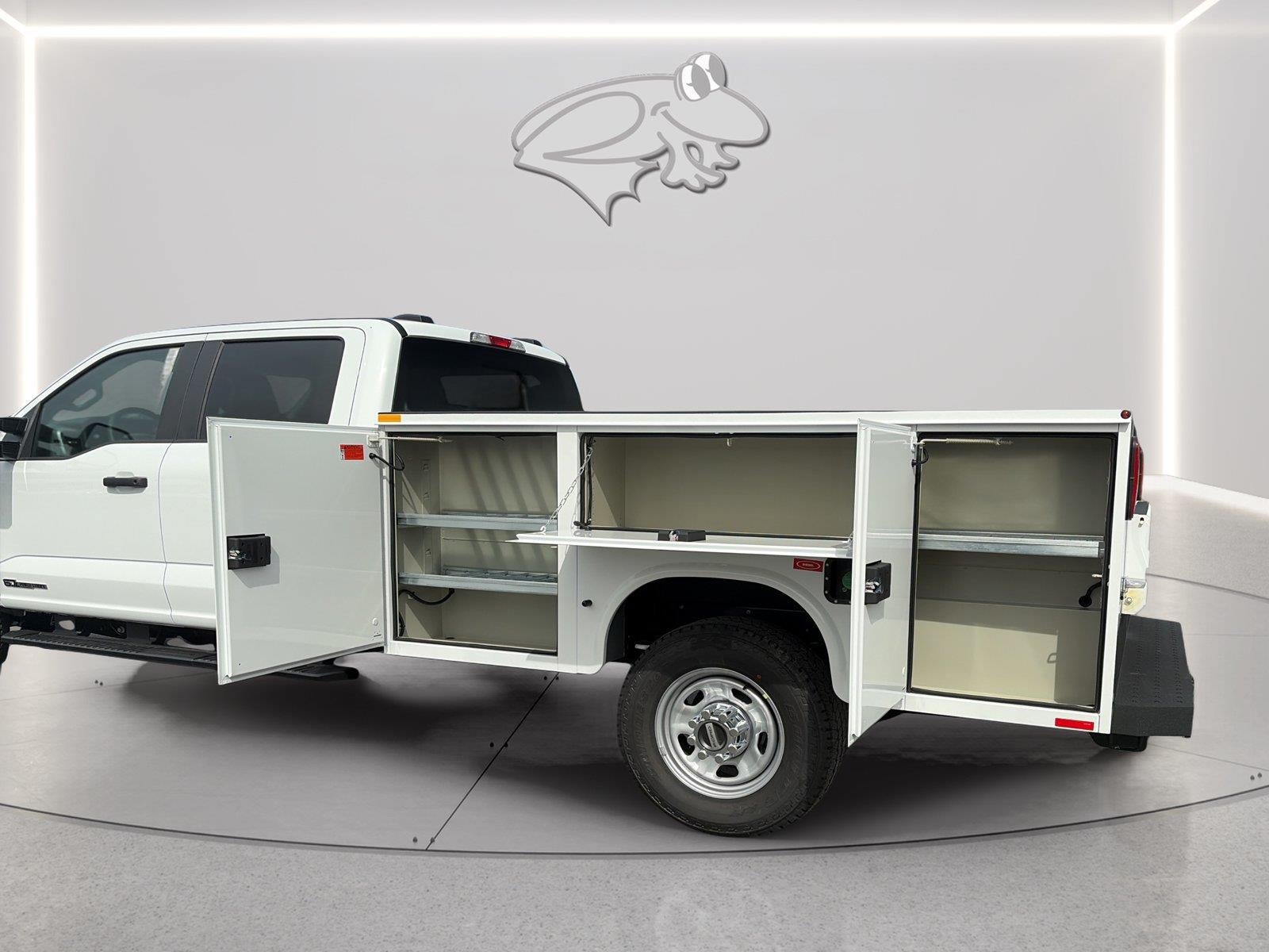 2027 Ford Super Duty F-350 SRW XL