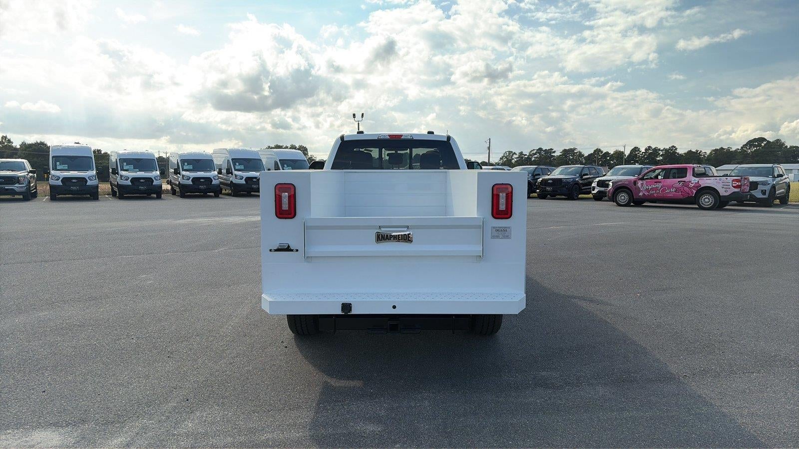 2027 Ford Super Duty F-350 Srw XL
