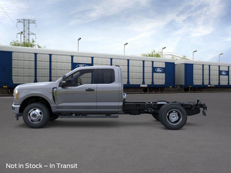 2026 Ford Super Duty F-350 DRW XLT