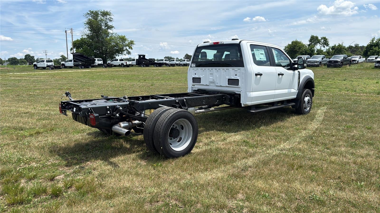 2026 Ford Super Duty F-450 DRW XL CHASSIS ONLY