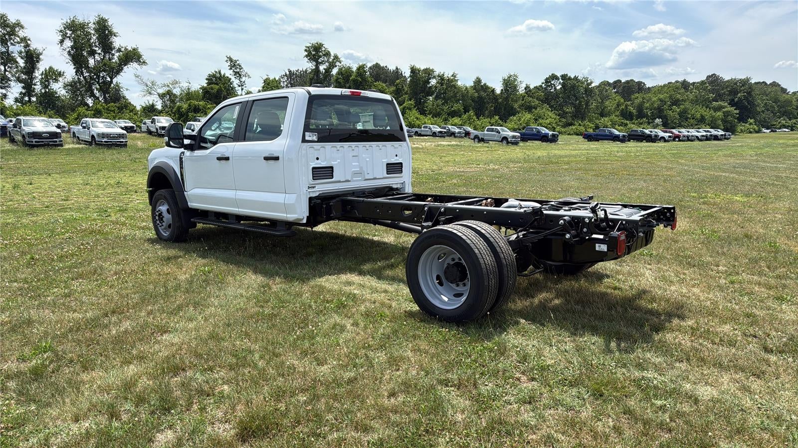 2026 Ford Super Duty F-450 DRW XL CHASSIS ONLY