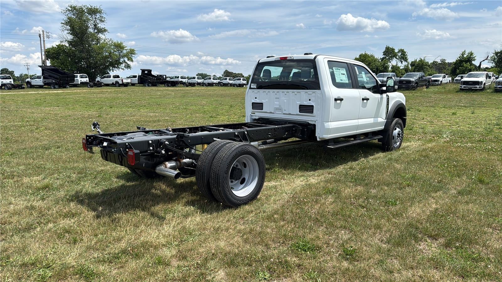 2026 Ford Super Duty F-450 DRW XL CHASSIS ONLY