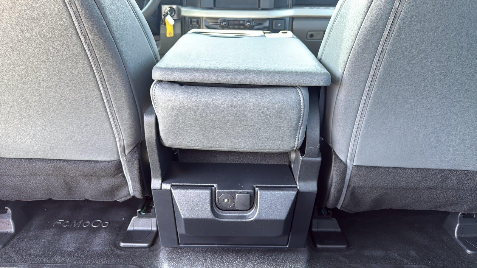 2026 Ford Super Duty F-450 Drw XL CHASSIS ONLY