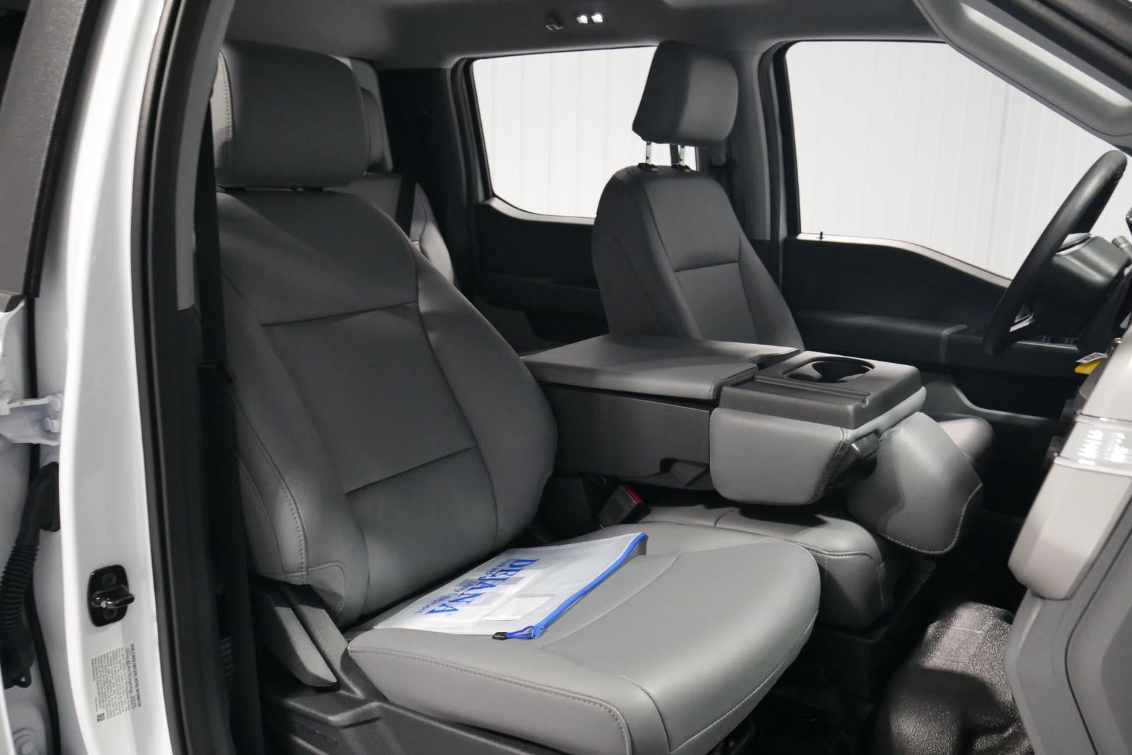 2025 Ford Super Duty F-450 DRW 9' DYNAPRO W/ BUYERS L-PAK