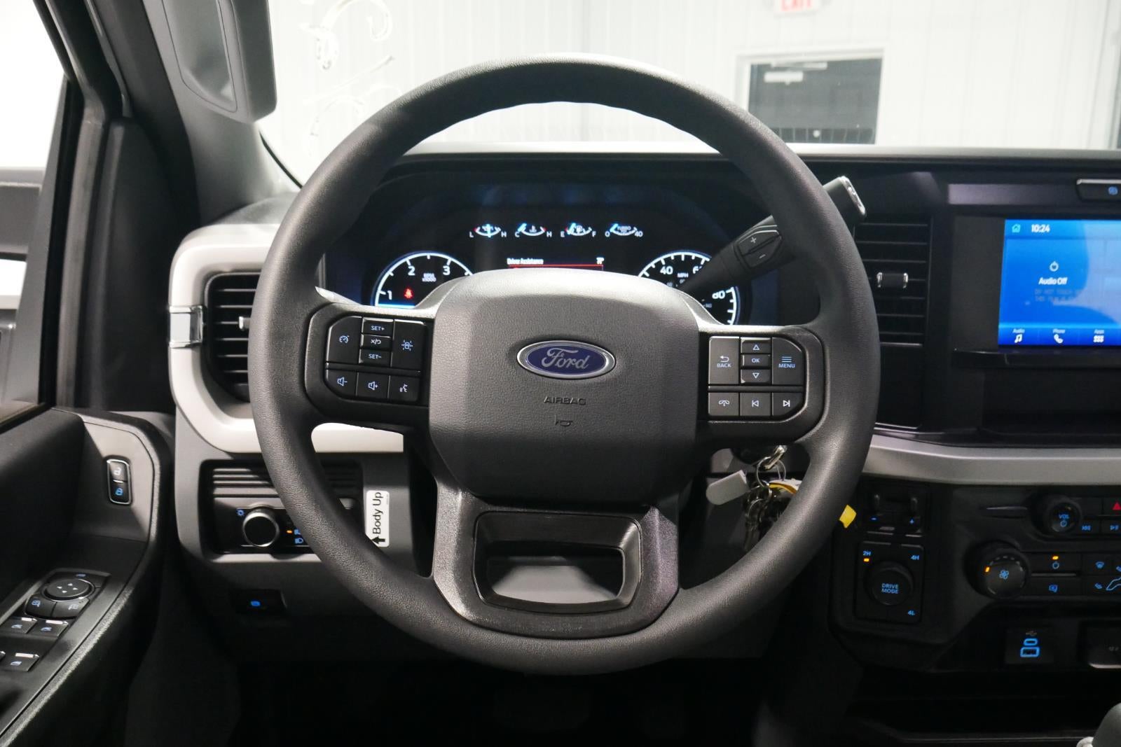 2025 Ford Super Duty F-450 DRW 9' DYNAPRO W/ BUYERS L-PAK