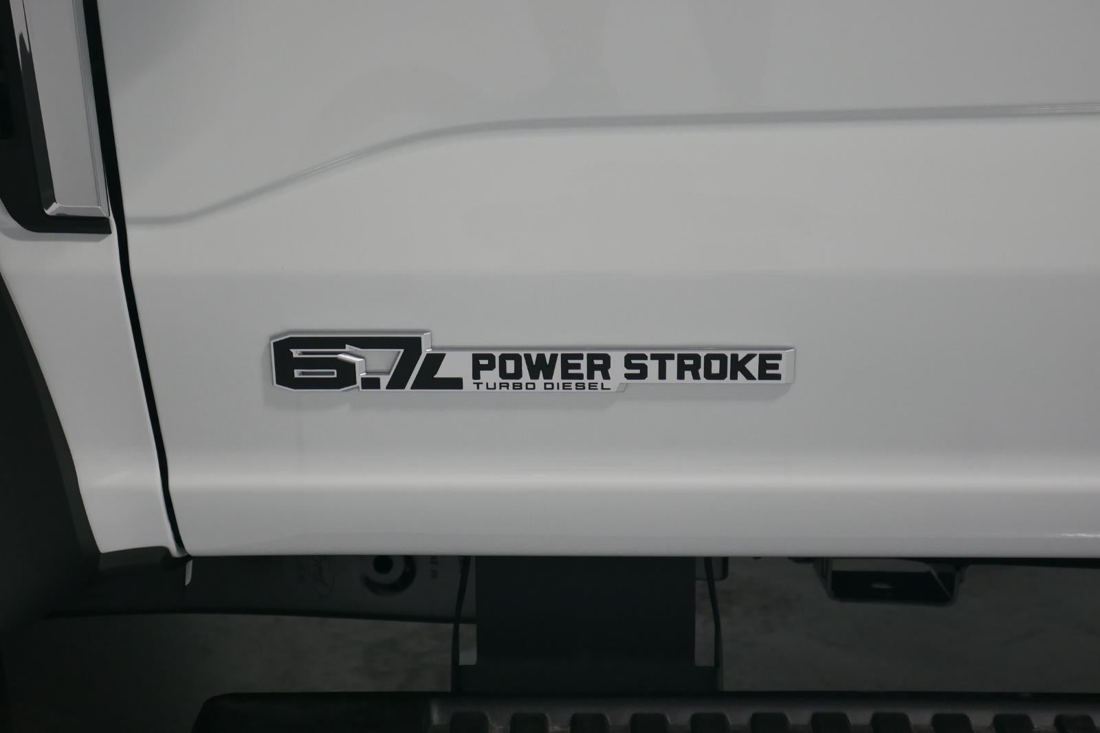 2025 Ford Super Duty F-450 DRW 9' DYNAPRO W/ BUYERS L-PAK