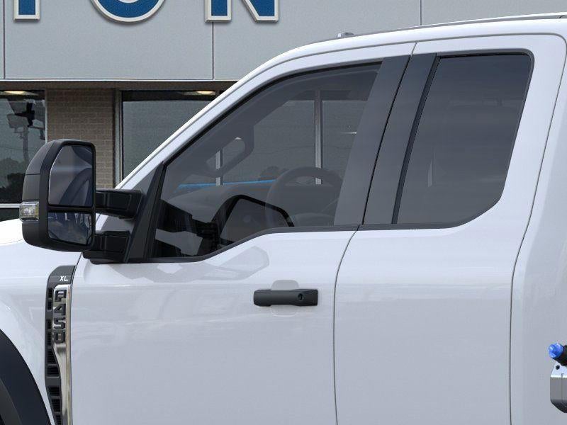 2025 Ford Super Duty F-450 DRW XL