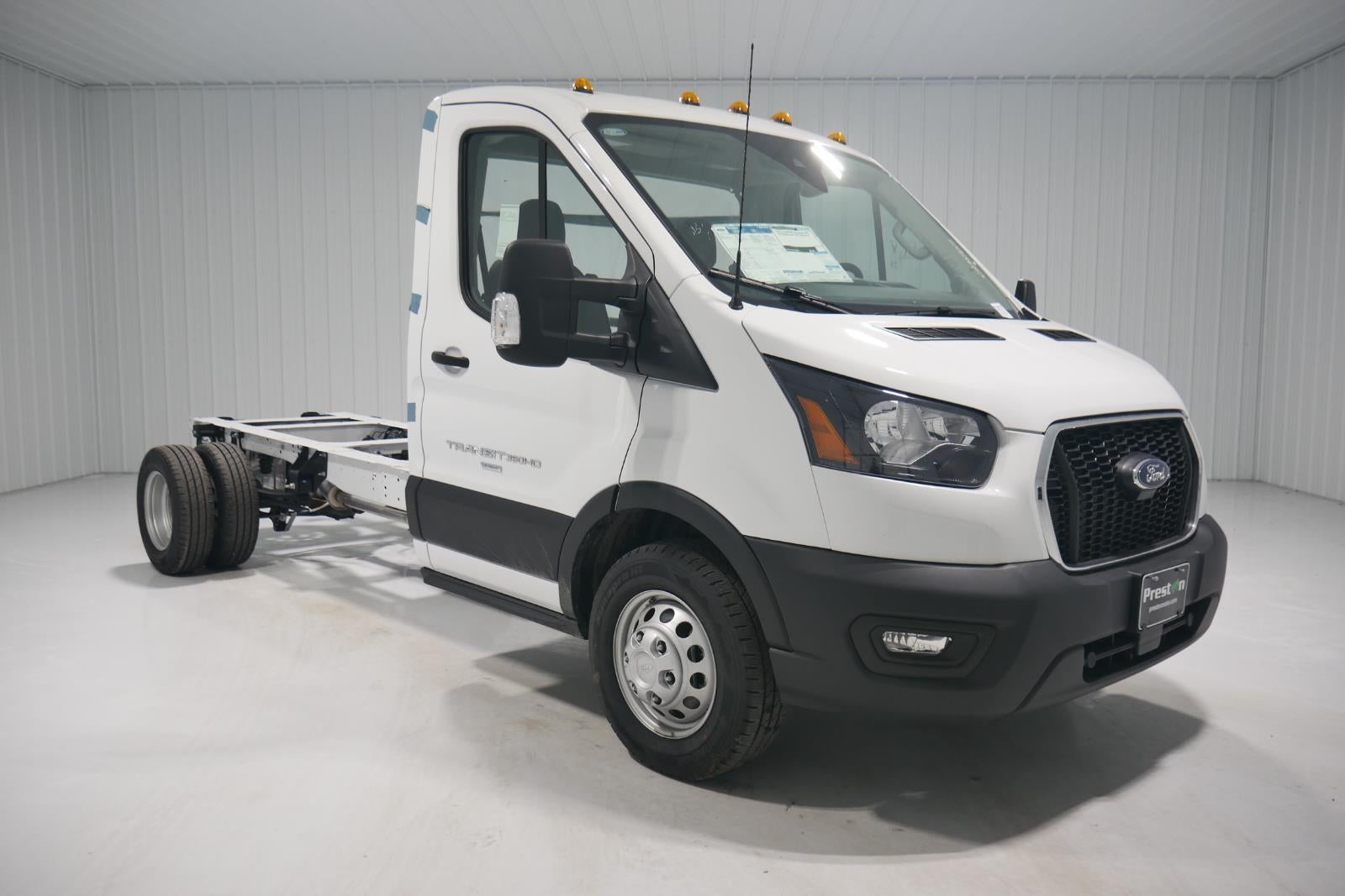 2024 Ford Transit Cutaway 14' DURACUBE ALUMINUM BODY ROLL UP DOOR